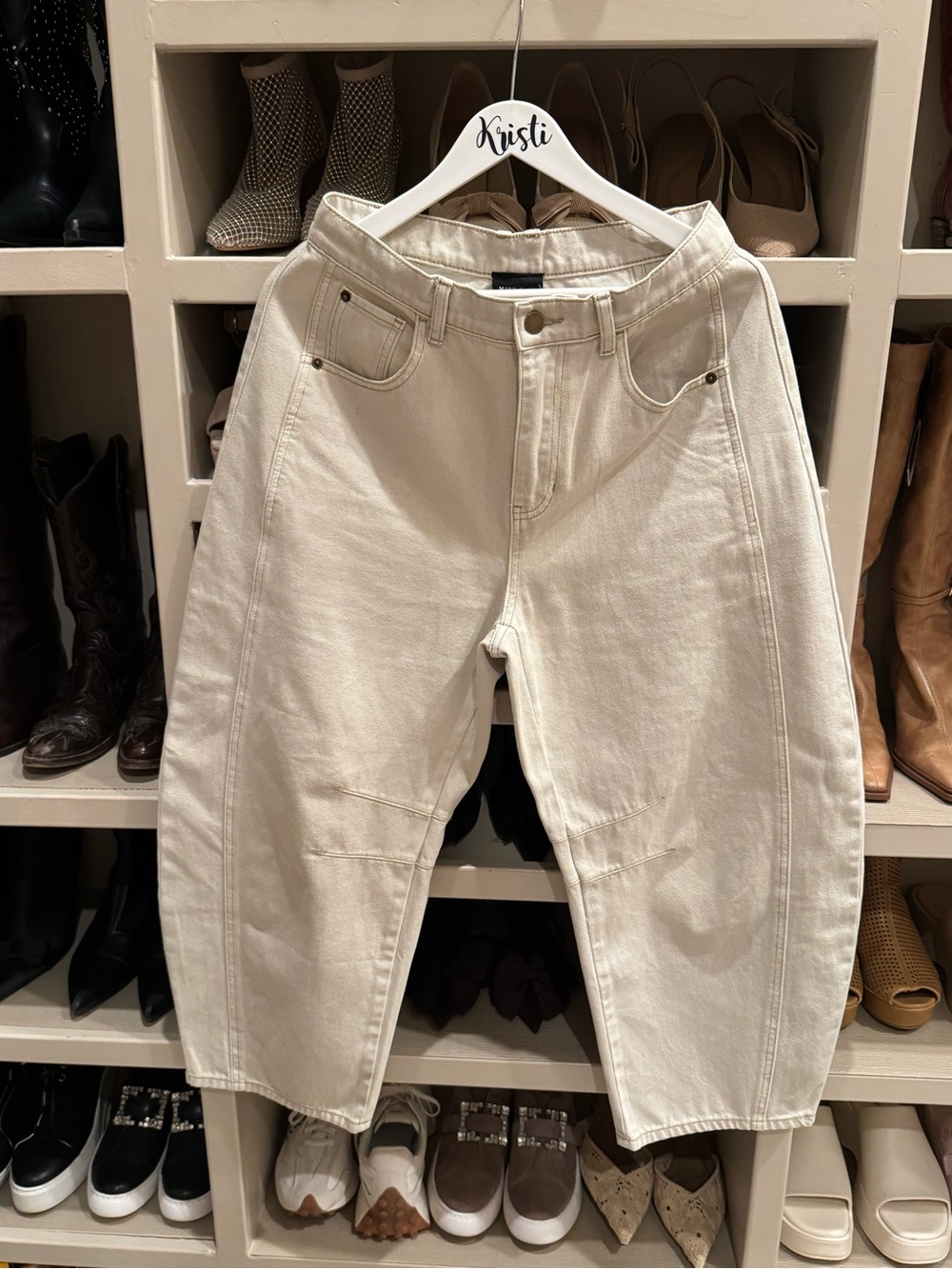 Women’s Off-White Jeans - Barrel Fit